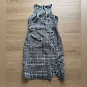 Banana Republic Black & Gray Plaid Sheath Dress (Size 6P)